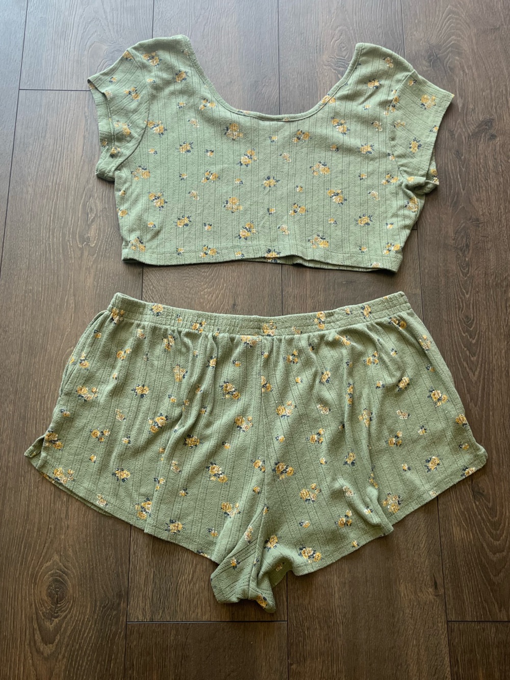 Colsie Floral Ribbed Matching Set - Picture 2 of 12